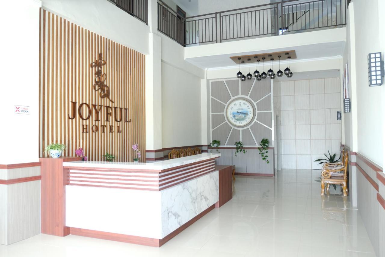 Joyful Hotel Tanjung Pandan Bagian luar foto