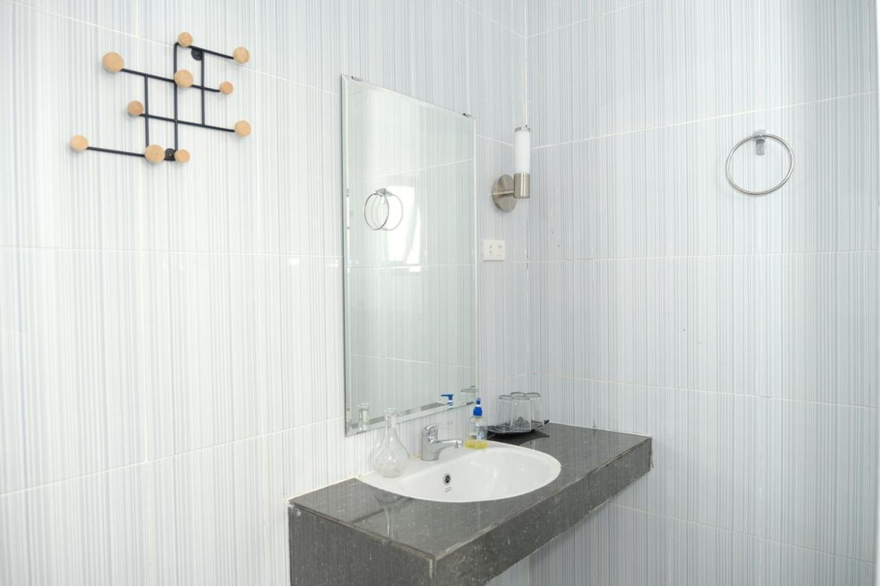 Joyful Hotel Tanjung Pandan Bagian luar foto